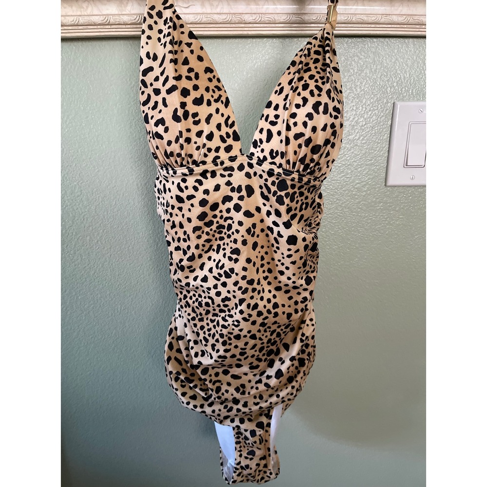 Victoria's Secret  Women's Leopard Print One Piece Swimsuit V Neckline Size M